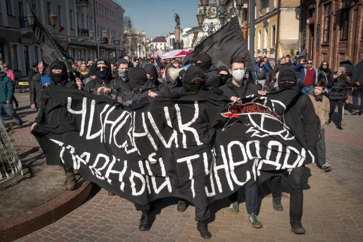 Roman Protasevič med neonacisti "črne blokade" v Brestu  Vir:Twitter