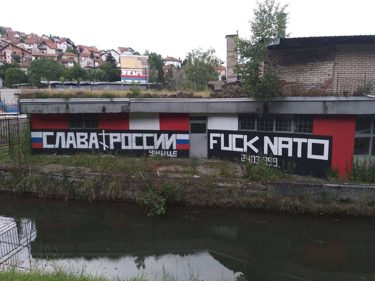 Grafit iz Užic - Slava Rusiji - 24.03.1999, Je**š NATO!