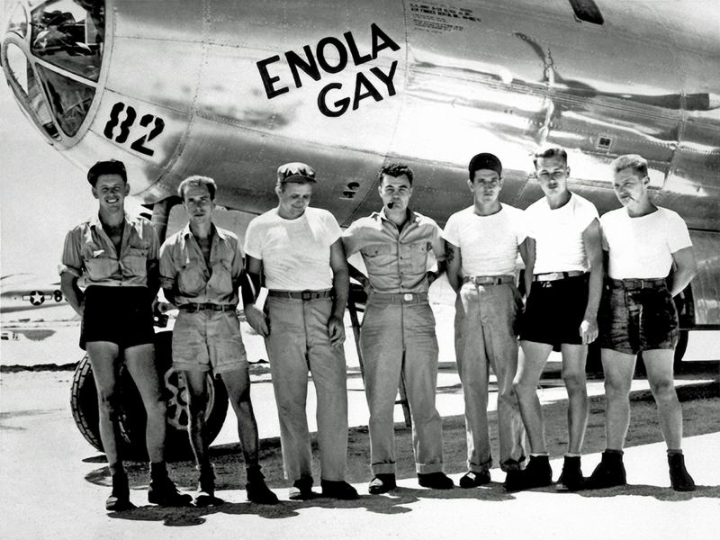Posadka bombnika Enola Gay