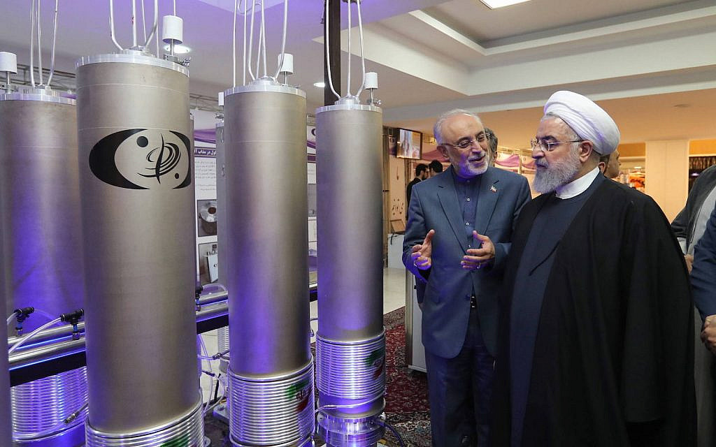 Hasan Rouhani si ogleduje centifuge