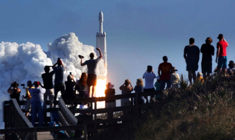 Vzlet najtežje rakete SpaceX - Falcon Heavy Vir:Pixsell