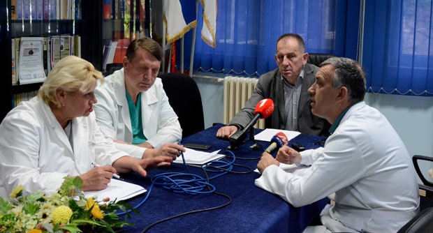 Zdravniki v severni Kosovski Mitrovici Vir: Večernje Novosti
