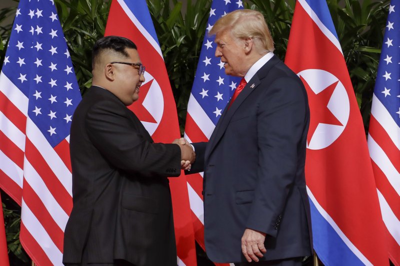 Kim in Trump - prvo srečanje/druga slika