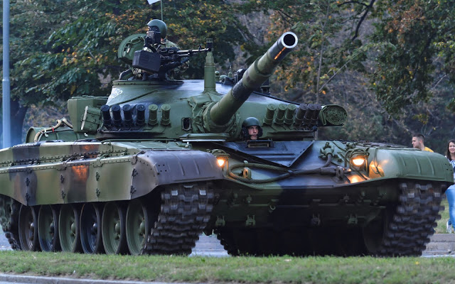 Tank M84