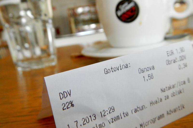Odbor DZ končal pot predloga novele za znižanje DDV