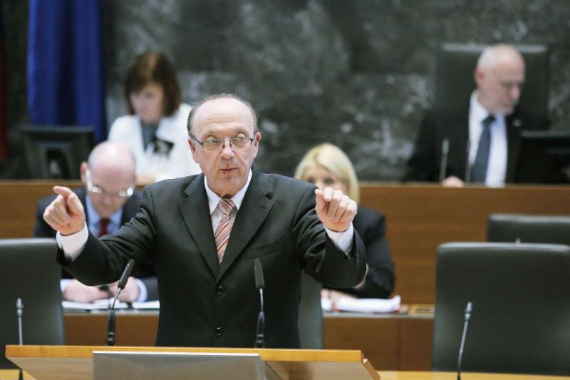 Gorenak: Za komisarja kandidira človek, ki je kršil človekove pravice veliko ljudem