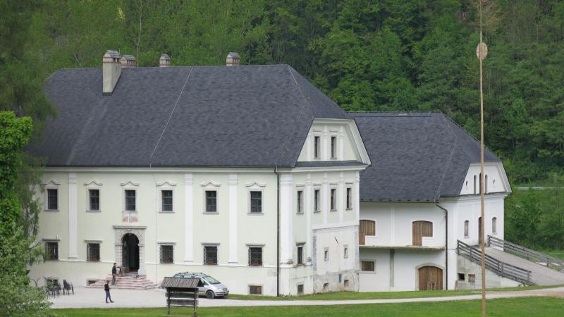 Tavčarjev dvorec na Visokem dobiva vse lepšo podobo in vse več vsebine