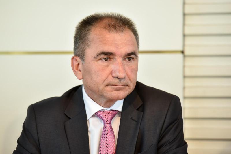 Veber z ovadbo nad nadzorni svet in upravo Telekoma ter upravo Planet TV