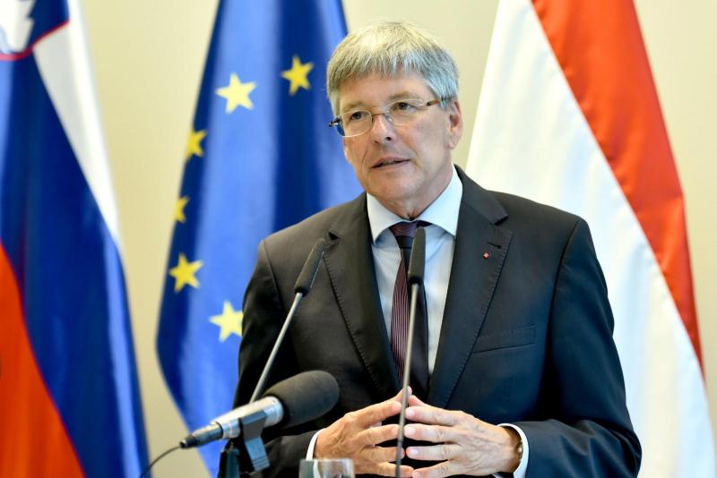 Koroški deželni glavar vztraja pri omembi slovenske manjšine v novi deželni ustavi