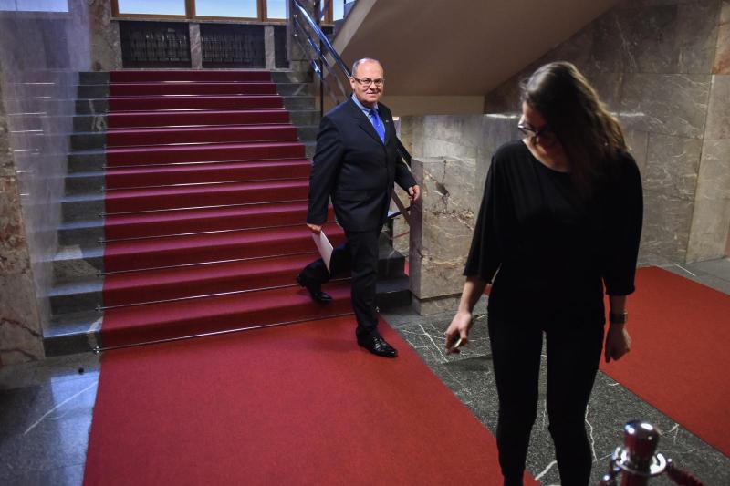 Horvat želi podrobnejša pojasnila vlade glede Palestine 