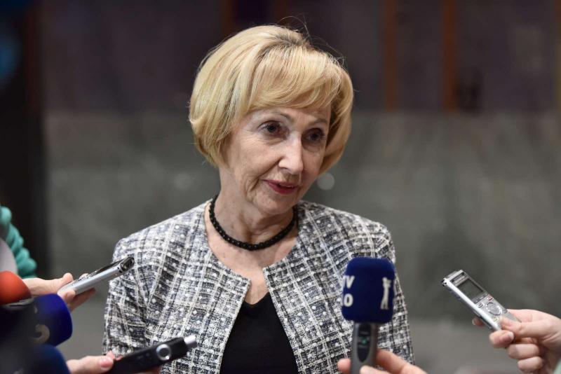 Kolar Celarčeva: Za izgube bolnišnic kriva poslovodstva in prenizke cene
