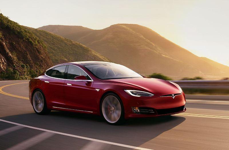 Tesla Model S 100D - podaljšan doseg