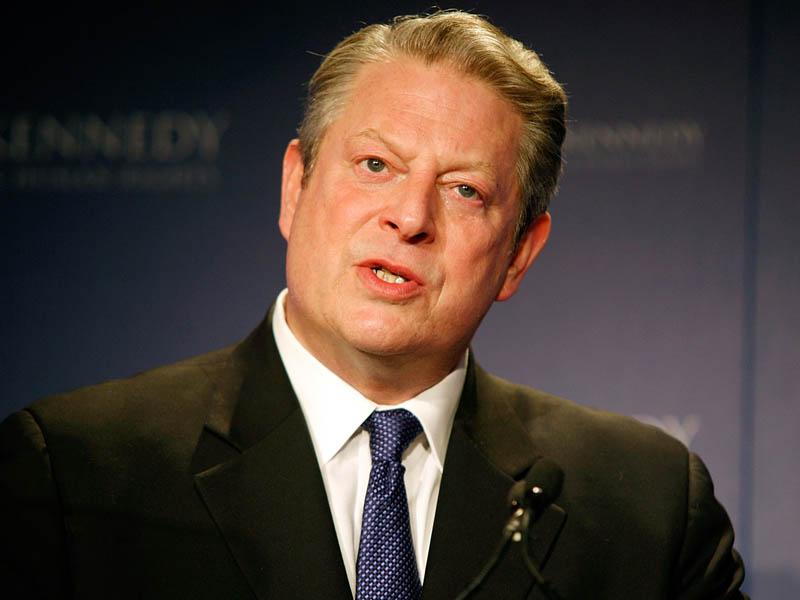 Al Gore priskočil na pomoč Clintonovi v Miamiju