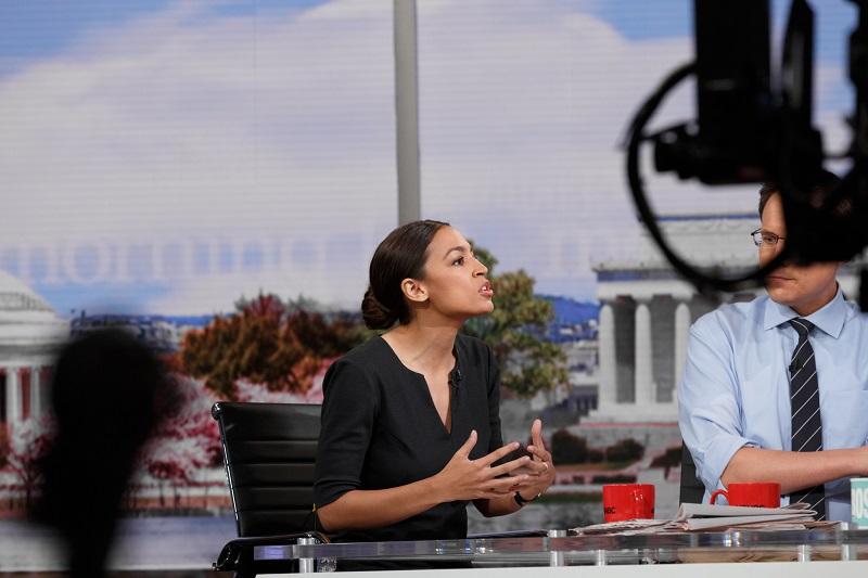 Ameriška levica dobiva novo podobo, njena najvidnejša predstavnica je Alexandria Ocasio-Cortez 