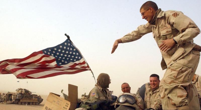 ZDA napadle tarče v Iraku, potem ko so bili trije ameriški vojaki ranjeni v napadu z dronom