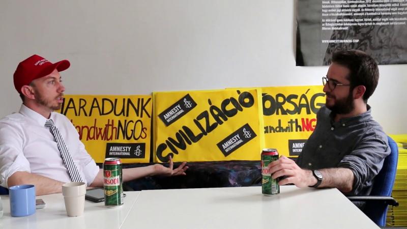 Madžarska namerava obdavčiti organizacije, ki pomagajo migrantom