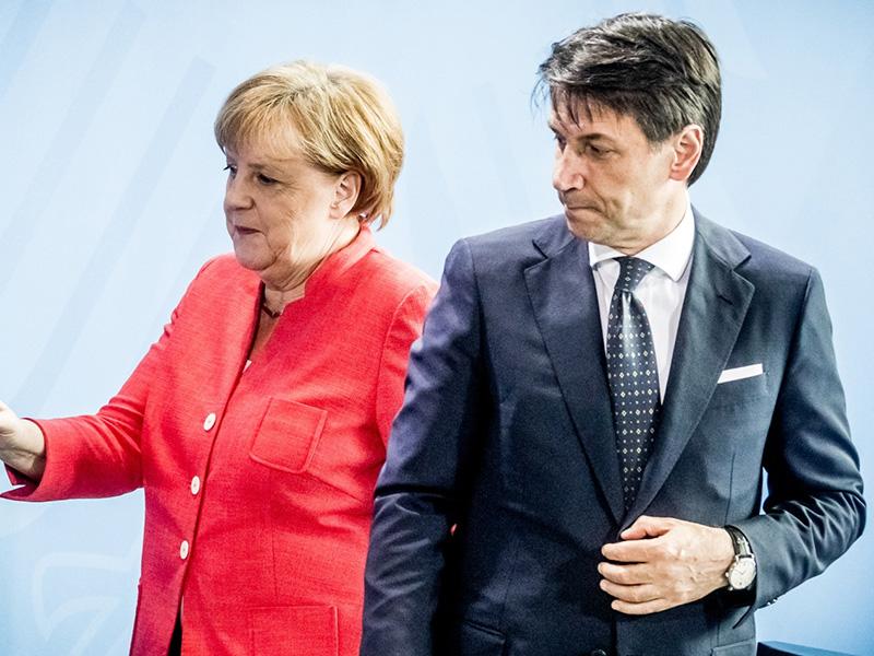 Merklova in Conte za okrepitev zunanjih meja EU