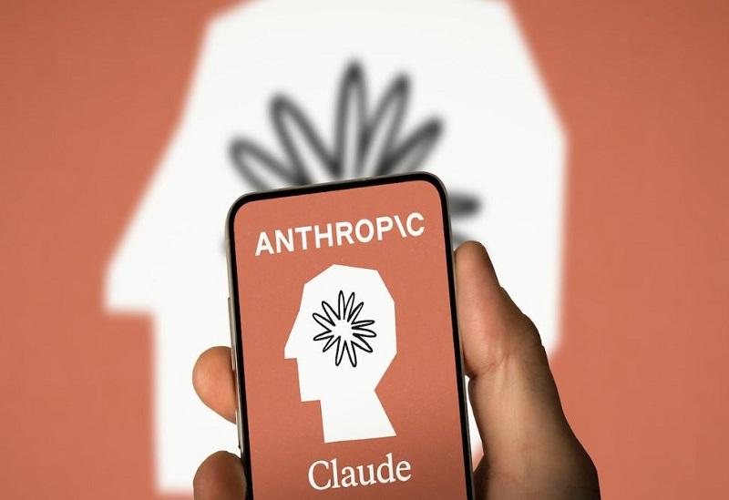 Pentagon Anthropicu grozi s sankcijami, če mu podjetje svojega modela umetne intelignce ne prepusti brez omejitev