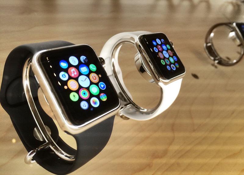 Tožba: Ura Apple Watch je »rasno pristranska« in z netočnimi podatki ogroža življenja