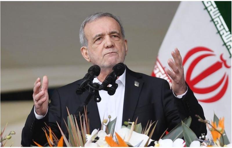 Iran je pripravljen nadaljevati z diplomatskimi prizadevanji, če ZDA opustijo »maksimalistični« pristop