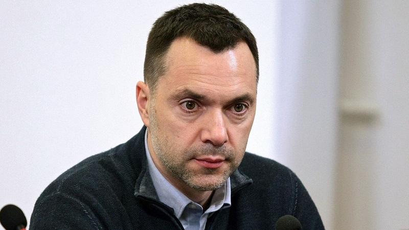 Bivši svetovalec Zelenskega: »Ukrajina je izgubila, zaradi neumnosti, ponosa in trme smo premagali same sebe!«