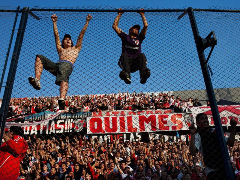 Braziliji, Argentini in Mehiki denarne kazni zaradi homofobije navijačev