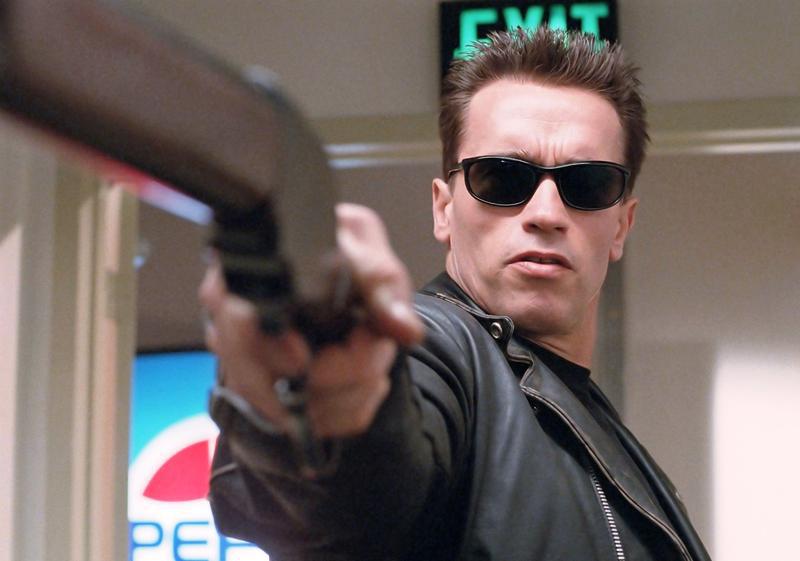 Schwarzenegger: »Je**š vašo svobodo, bedaki! S svobodo prihajata tudi dolžnost in odgovornost!«