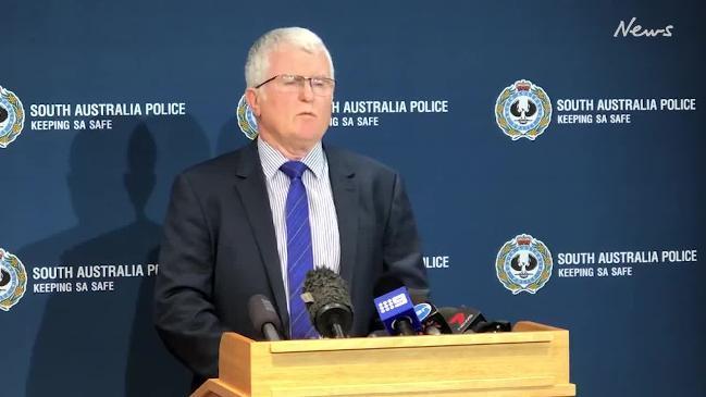 Policija v Avstraliji preprečila napad dveh najstnikov simpatizerja ISIS na šolo