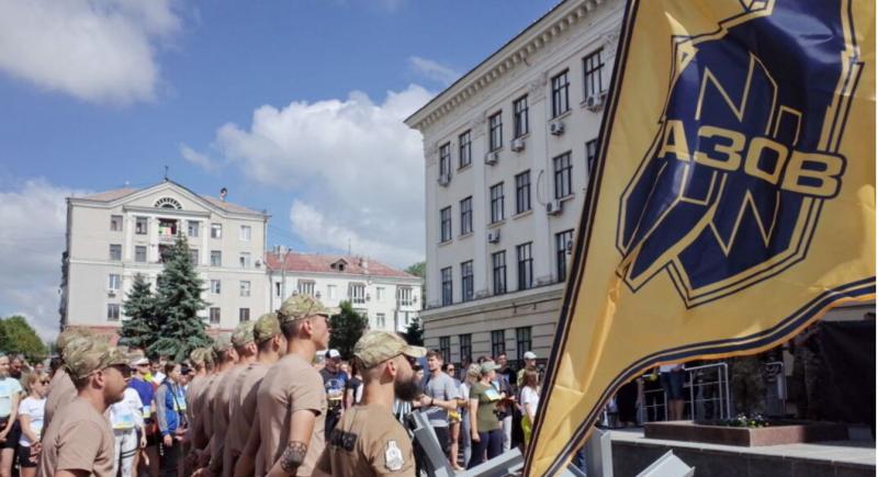 Dejanje obupa: ZDA odpravile prepoved dobave orožja zločinski ukrajinski neonacistični brigadi »Azov«