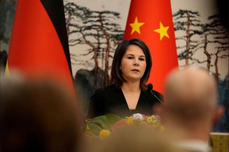 Baerbockovo šokiralo potovanje na Kitajsko: Peking je tekmec, ne partner