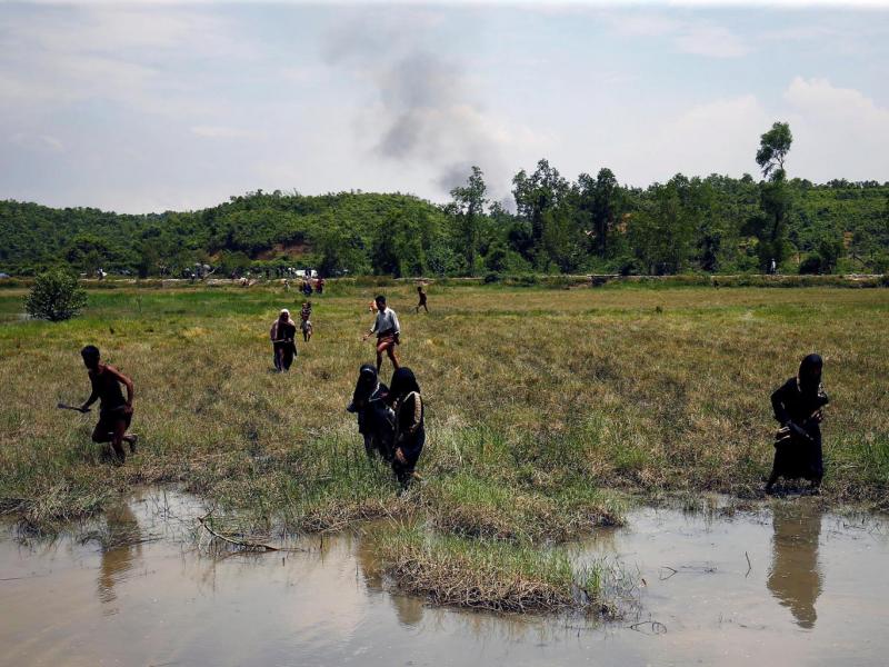 Iz Mjanmara v 24 urah zbežalo 20.000 pripadnikov manjšine Rohingya