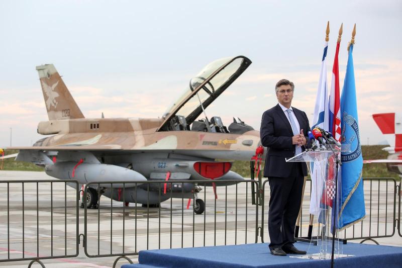 Zavezniški embargo: Hrvaška zaradi pritiska ZDA odstopila od nakupa izraelskih vojaških letal F-16