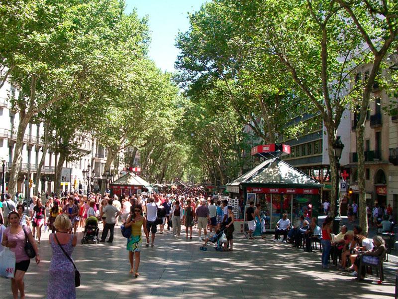 Španija in Barcelona priljubljeni destinaciji Slovencev