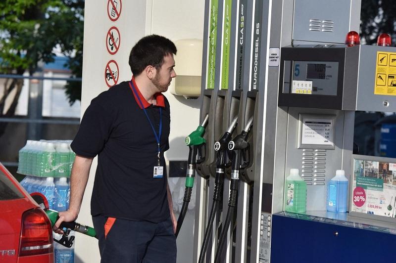 Reuters: Evropska unija kopiči rusko gorivo pred lastno prepovedjo uvoza iz Rusije