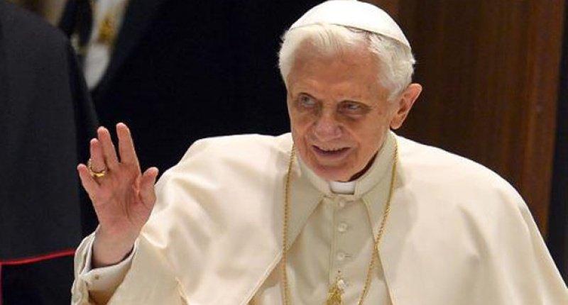 Papež Benedikt XVI. praznuje 90. rojstni dan