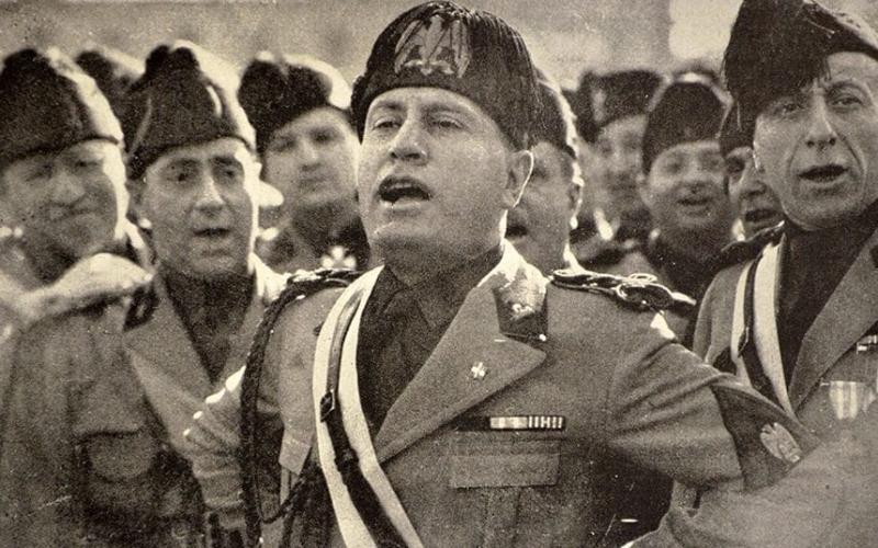 Mussolini od Britancev prejemal 24.000 funtov mesečno, da bi širil propagando in pretepal mirovnike