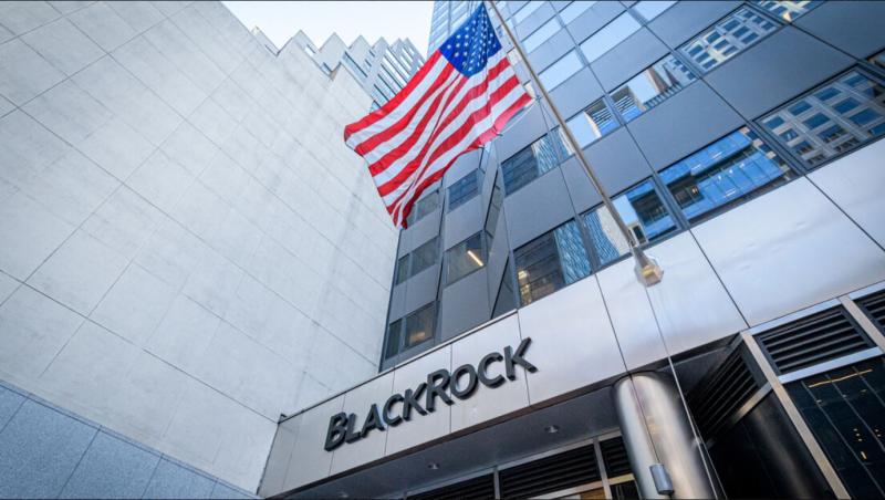 Vnuk Charlesa de Gaulla: Polovica ukrajinske zemlje je v lasti »BlackRocka«