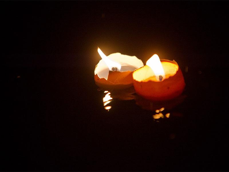 Na tisoče lučk bo drevi razsvetlilo Blejsko jezero