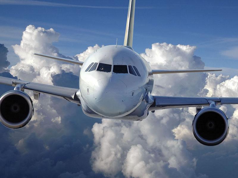 Boeing v zadnjem lanskem četrtletju z močno rastjo dobička