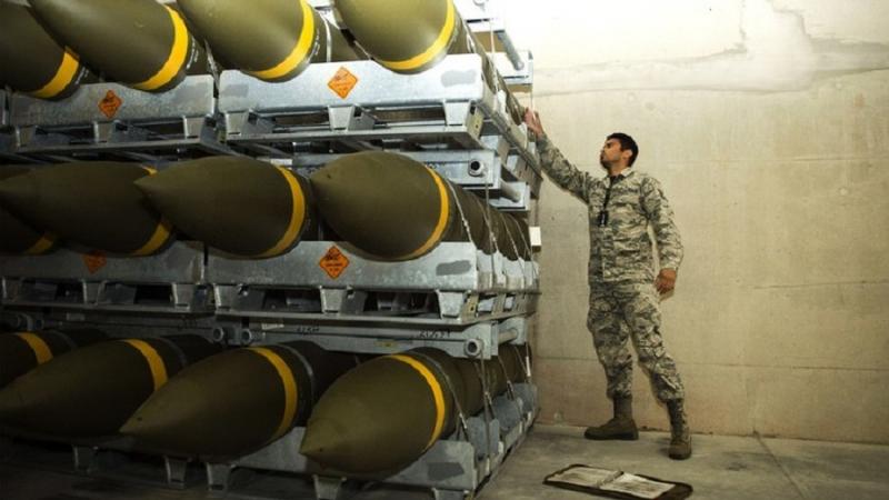 Pentagon v Evropo poslal ogromno količino streliva - ki bo uporabljeno 