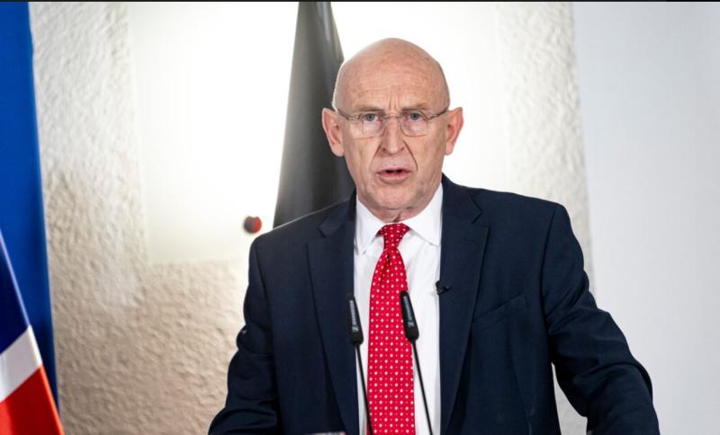 Obrambni minister Združenega kraljestva: Ugrabil bi Putina!