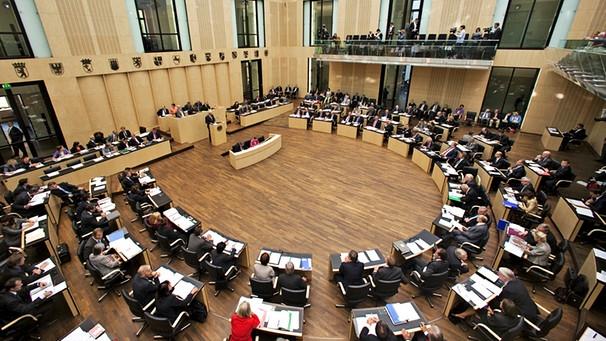 Zgornji dom nemškega parlamenta zavrnil zakon za hitrejšo deportacijo v severnoafriške države