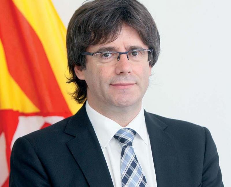 Puigdemont naj bi z ministri zbežal v Bruselj