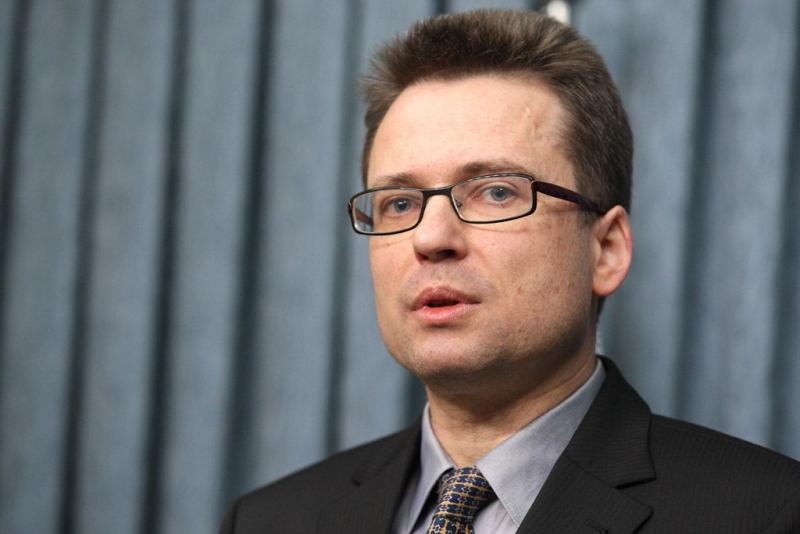 Zvonko Černač: Poslovalnice NLB zapirajo zaradi - Levice