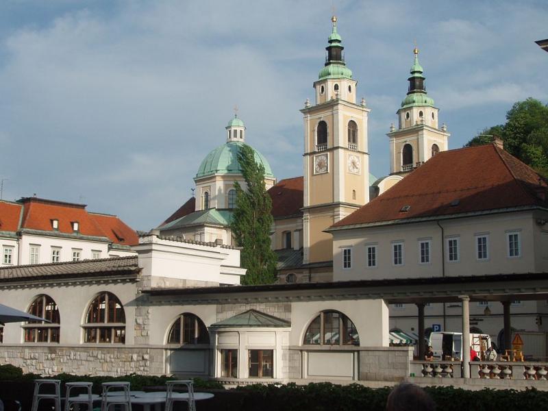 Pri reševanju denacionalizacijskega zahtevka Nadškofije Ljubljana še nejasnosti