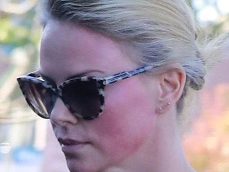 Charlize Theron pretiravala s pilingom