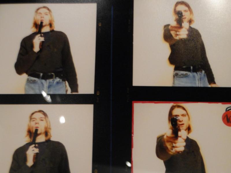 Najnovejša razstava avtorja zadnjih Cobainovih fotografij afriško obarvana