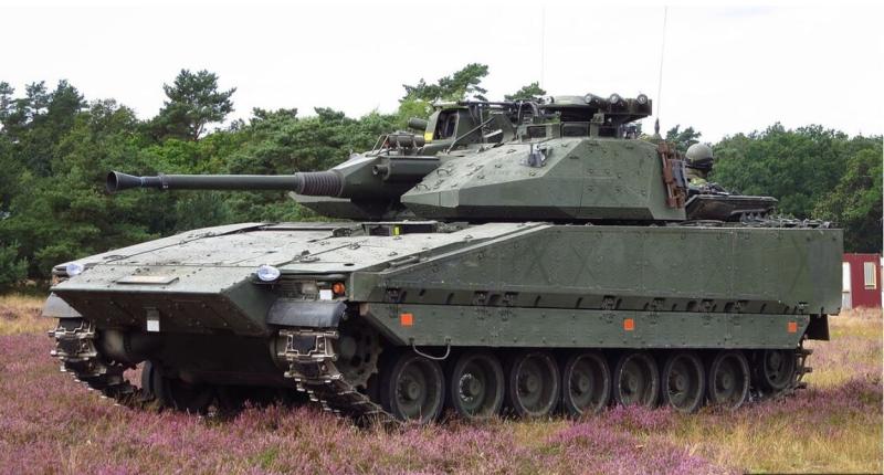 Padel tudi švedski »CV90«: Ruska vojska zajela bojno vozilo ukrajinskih sil (VIDEO)