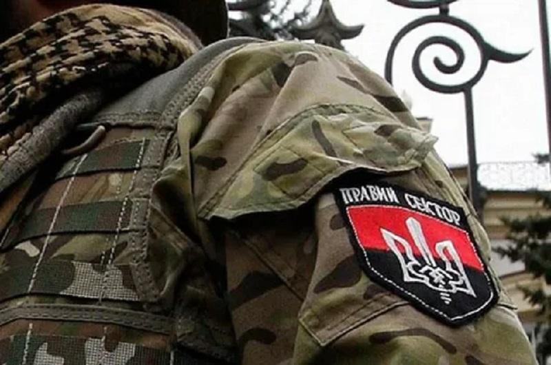 Ukrajinski vojaki posiljevali, terorizirali civiliste in obstreljevali hiše, da bi novinarji lahko krivili Rusijo