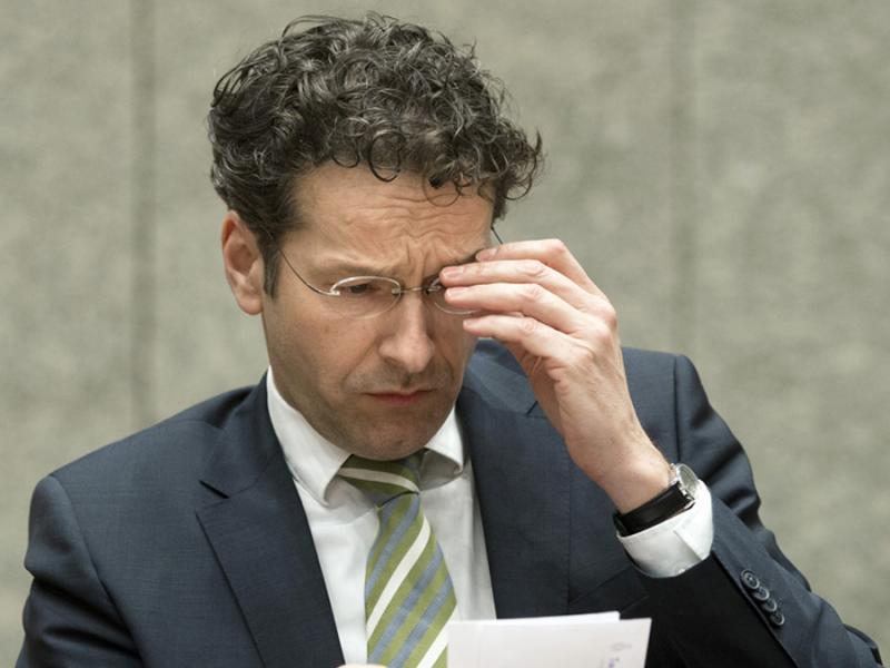 Dijsselbloemu pozivi k odstopu zaradi očitkov jugu o trošenju denarja za žganje in ženske